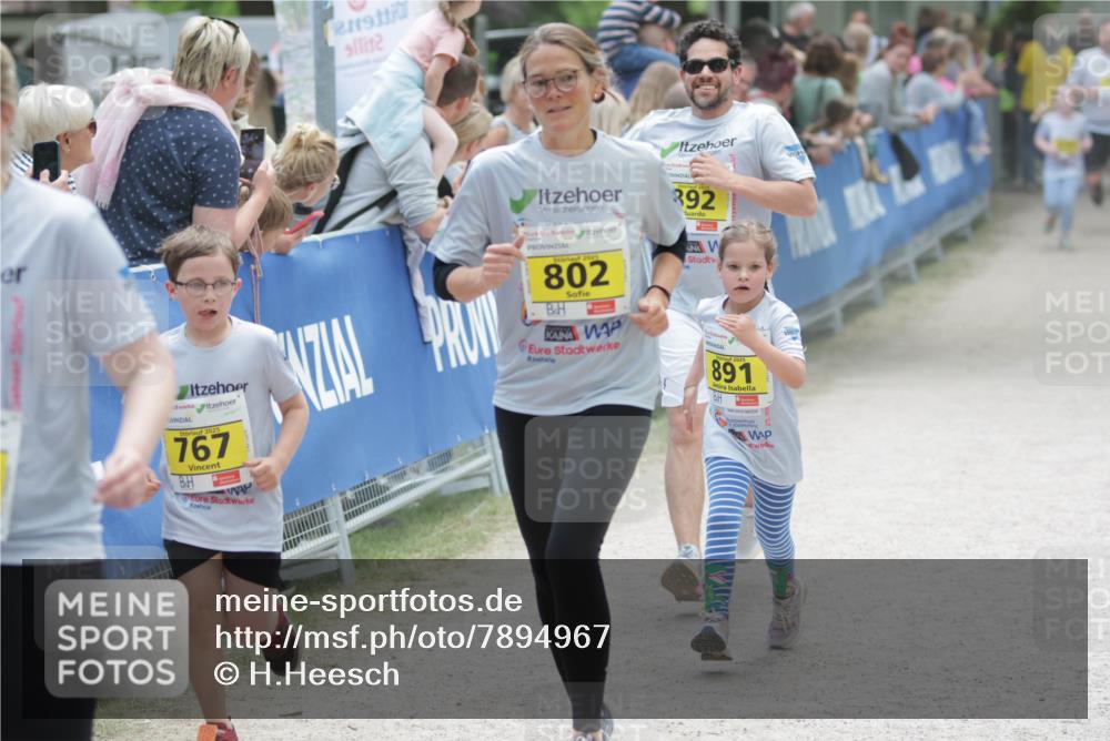 17.05.2025 - Störlauf H.Heesch http://msf.ph/oto/7894967 17.05.2025 14:15:31 Ziel 2, 2025, 767, 2025, 802, 892, 891 meine-sportfotos.de