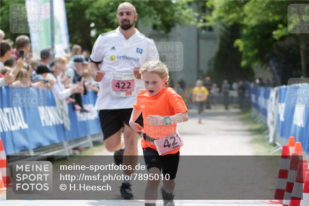 17.05.2025 - Störlauf H.Heesch http://msf.ph/oto/7895010 17.05.2025 13:56:00 Ziel 422, 2025, 421 meine-sportfotos.de