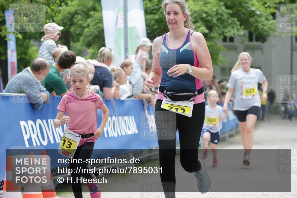 17.05.2025 - Störlauf H.Heesch http://msf.ph/oto/7895031 17.05.2025 14:15:51 Ziel 2025, 13, 2025, 712, 684, 683 meine-sportfotos.de