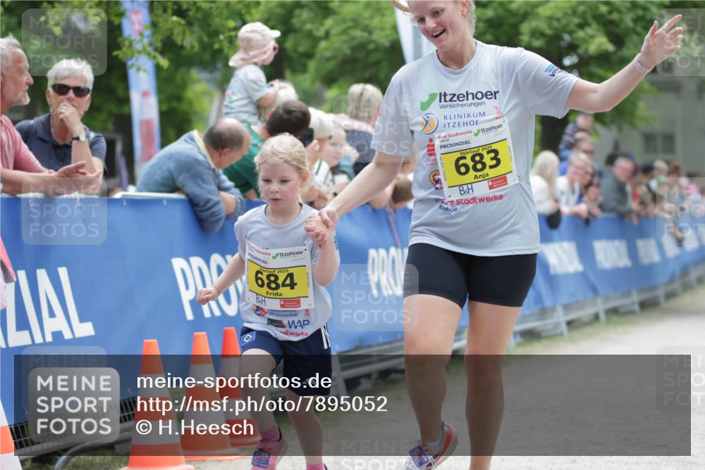 17.05.2025 - Störlauf H.Heesch http://msf.ph/oto/7895052 17.05.2025 14:15:53 Ziel 2025, 684, 2025, 683 meine-sportfotos.de