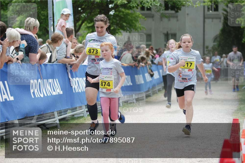 17.05.2025 - Störlauf H.Heesch http://msf.ph/oto/7895087 17.05.2025 14:16:05 Ziel 873, 874, 17 meine-sportfotos.de