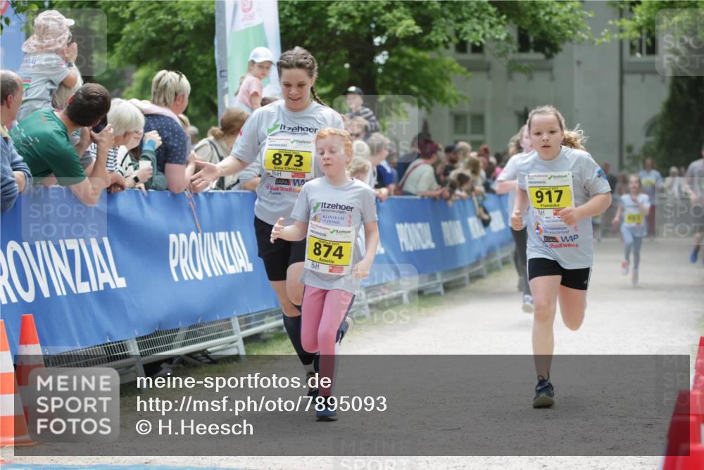17.05.2025 - Störlauf H.Heesch http://msf.ph/oto/7895093 17.05.2025 14:16:06 Ziel 2025, 873, 917, 2025, 874 meine-sportfotos.de