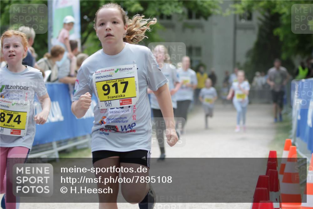 17.05.2025 - Störlauf H.Heesch http://msf.ph/oto/7895108 17.05.2025 14:16:07 Ziel 2025, 874, 2025, 917, 5 meine-sportfotos.de