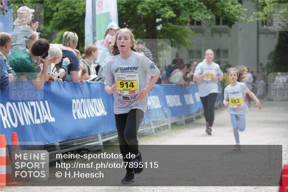 17.05.2025 - Störlauf H.Heesch http://msf.ph/oto/7895115 17.05.2025 14:16:08 Ziel 2025, 914, 882 meine-sportfotos.de