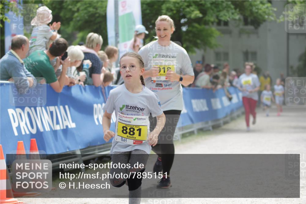 17.05.2025 - Störlauf H.Heesch http://msf.ph/oto/7895151 17.05.2025 14:16:12 Ziel 2025, 881, 912 meine-sportfotos.de