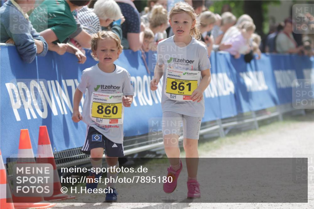 17.05.2025 - Störlauf H.Heesch http://msf.ph/oto/7895180 17.05.2025 14:16:23 Ziel 2025, 860, 2025, 861 meine-sportfotos.de