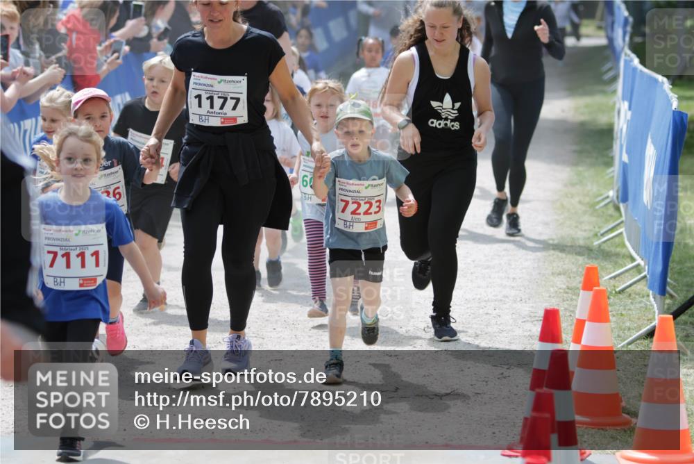 17.05.2025 - Störlauf H.Heesch http://msf.ph/oto/7895210 17.05.2025 13:02:25 Ziel 2025, 6, 2025, 7111, 1177, 60, 2025, 7223 meine-sportfotos.de