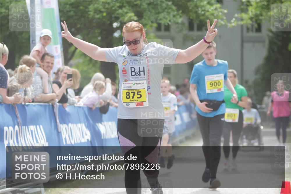 17.05.2025 - Störlauf H.Heesch http://msf.ph/oto/7895226 17.05.2025 14:16:53 Ziel 25, 2025, 875, 900, 801 meine-sportfotos.de