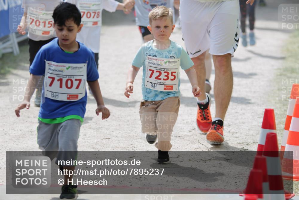 17.05.2025 - Störlauf H.Heesch http://msf.ph/oto/7895237 17.05.2025 13:02:33 Ziel 7015, 7078, 2025, 7107, 2025, 7235 meine-sportfotos.de