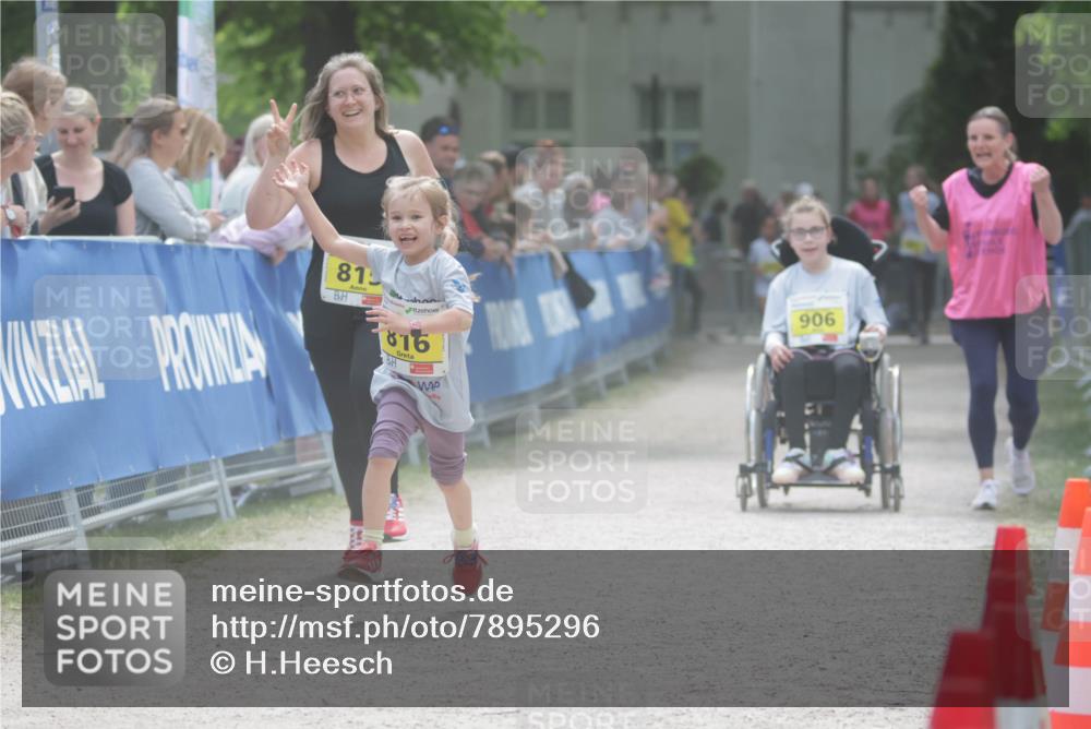 17.05.2025 - Störlauf H.Heesch http://msf.ph/oto/7895296 17.05.2025 14:16:59 Ziel 81, 1816, 906 meine-sportfotos.de
