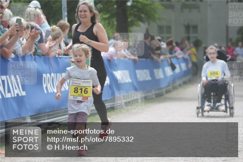 17.05.2025 - Störlauf H.Heesch http://msf.ph/oto/7895332 17.05.2025 14:17:00 Ziel 2025, 816, 906 meine-sportfotos.de
