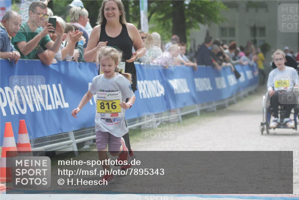 17.05.2025 - Störlauf H.Heesch http://msf.ph/oto/7895343 17.05.2025 14:17:01 Ziel 2025, 816, 906 meine-sportfotos.de