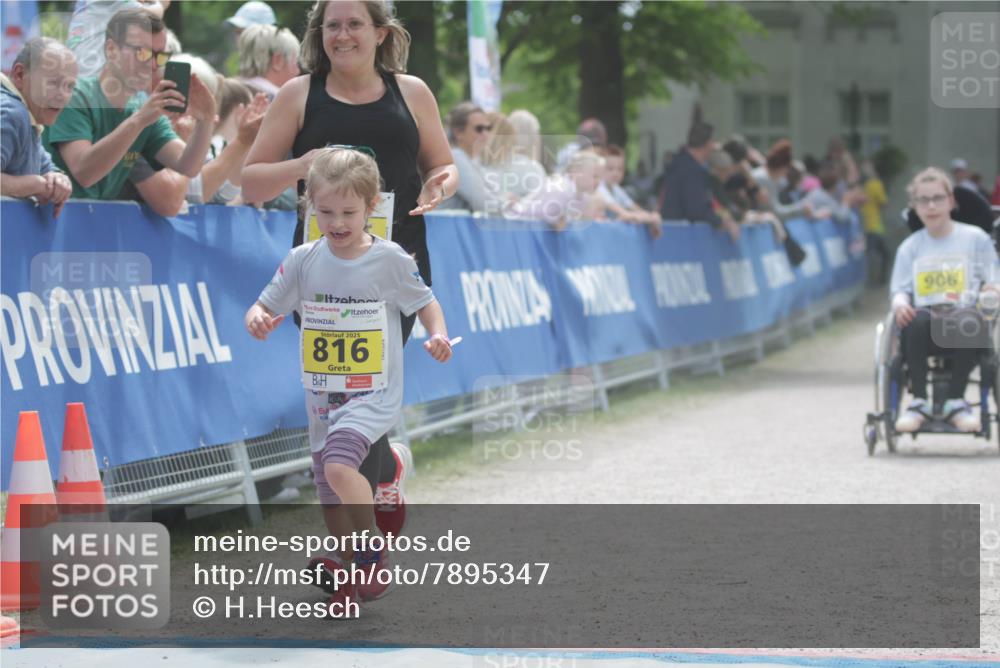 17.05.2025 - Störlauf H.Heesch http://msf.ph/oto/7895347 17.05.2025 14:17:01 Ziel 2025, 816, 906 meine-sportfotos.de