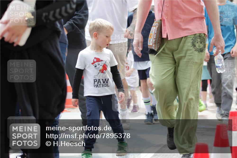 17.05.2025 - Störlauf H.Heesch http://msf.ph/oto/7895378 17.05.2025 13:03:26 Ziel  meine-sportfotos.de