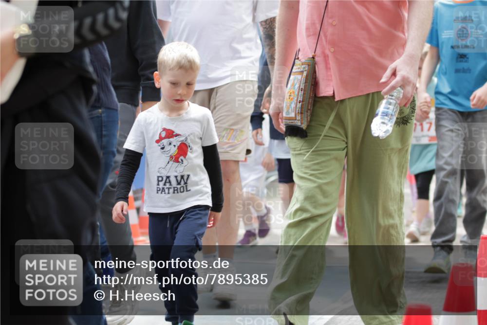17.05.2025 - Störlauf H.Heesch http://msf.ph/oto/7895385 17.05.2025 13:03:26 Ziel  meine-sportfotos.de