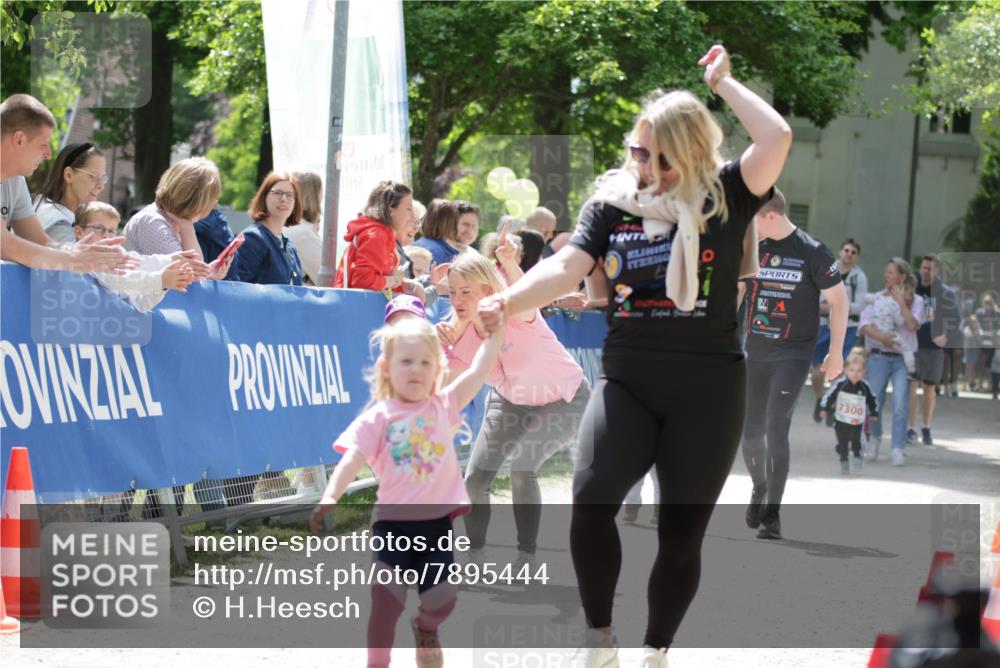 17.05.2025 - Störlauf H.Heesch http://msf.ph/oto/7895444 17.05.2025 13:05:45 Ziel 7300 meine-sportfotos.de