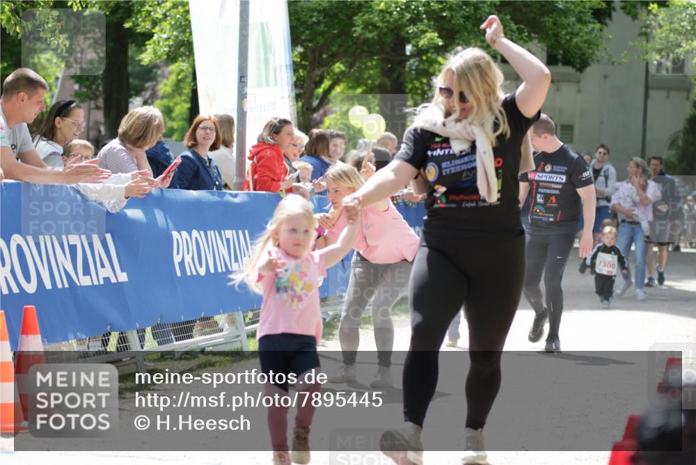 17.05.2025 - Störlauf H.Heesch http://msf.ph/oto/7895445 17.05.2025 13:05:45 Ziel 7300 meine-sportfotos.de