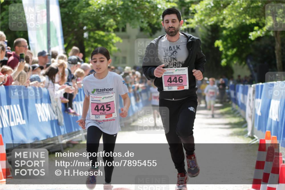 17.05.2025 - Störlauf H.Heesch http://msf.ph/oto/7895455 17.05.2025 13:56:54 Ziel 2025, 445, 669, 2025, 446 meine-sportfotos.de