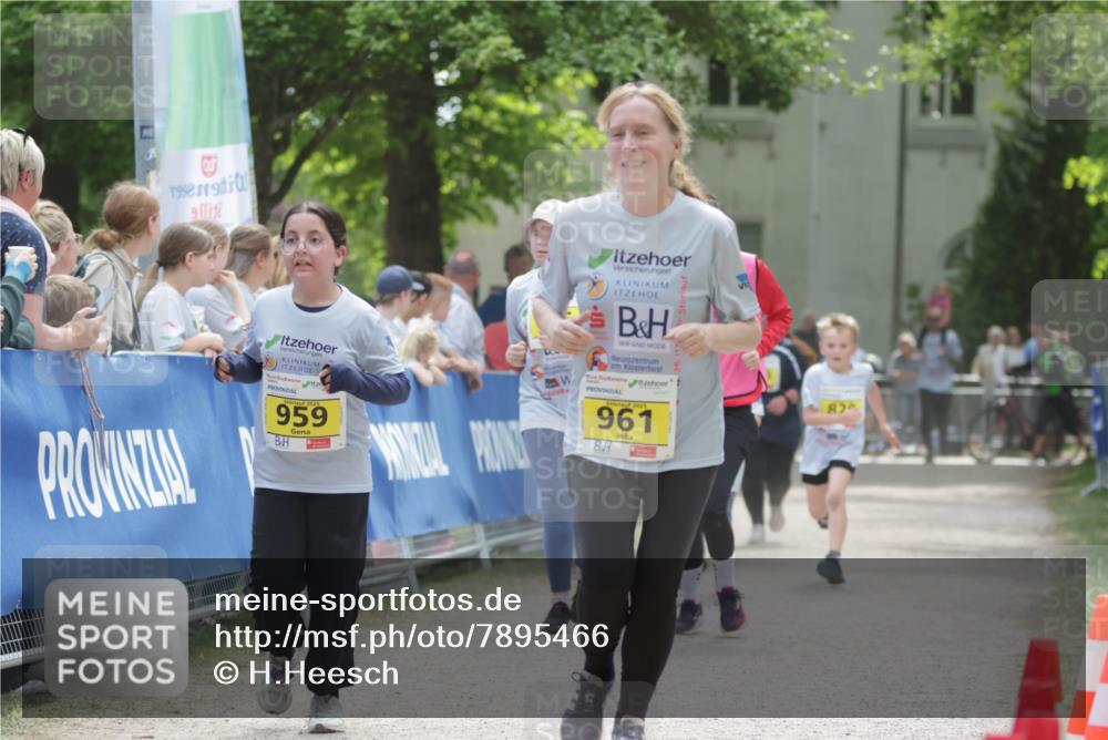 17.05.2025 - Störlauf H.Heesch http://msf.ph/oto/7895466 17.05.2025 14:17:14 Ziel 6, 1992, 959, 2025, 961, 82 meine-sportfotos.de