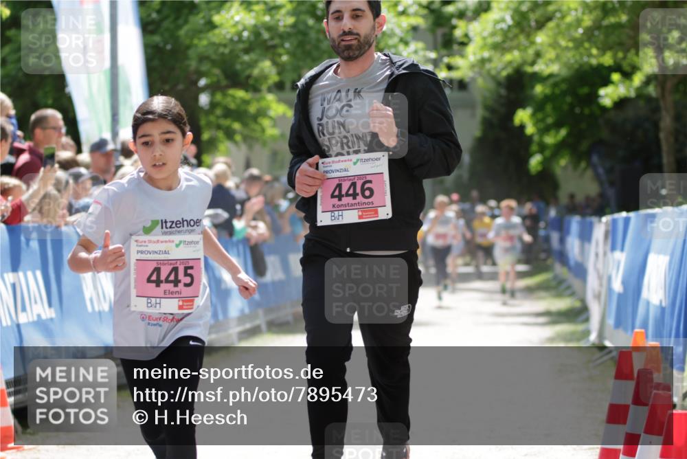 17.05.2025 - Störlauf H.Heesch http://msf.ph/oto/7895473 17.05.2025 13:56:55 Ziel 2025, 445, 2025, 446 meine-sportfotos.de