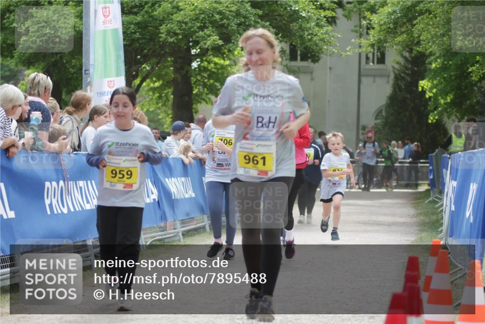 17.05.2025 - Störlauf H.Heesch http://msf.ph/oto/7895488 17.05.2025 14:17:14 Ziel 1, 9, 1992, 959, 706, 961 meine-sportfotos.de
