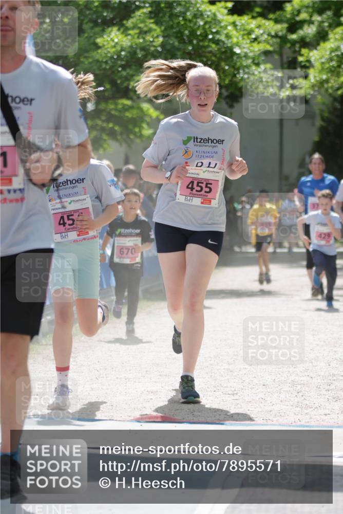 17.05.2025 - Störlauf H.Heesch http://msf.ph/oto/7895571 17.05.2025 13:57:08 Ziel 2025, 45, 455, 670, 429 meine-sportfotos.de