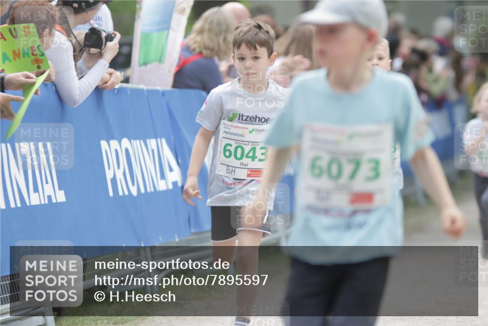 17.05.2025 - Störlauf H.Heesch http://msf.ph/oto/7895597 17.05.2025 13:16:46 Ziel 2025, 6043, 6073 meine-sportfotos.de