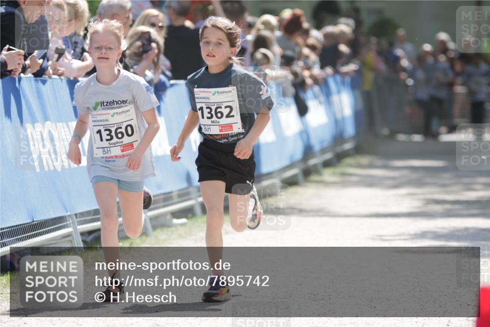 17.05.2025 - Störlauf H.Heesch http://msf.ph/oto/7895742 17.05.2025 14:48:30 Ziel 2025, 1360, 2025, 1362 meine-sportfotos.de