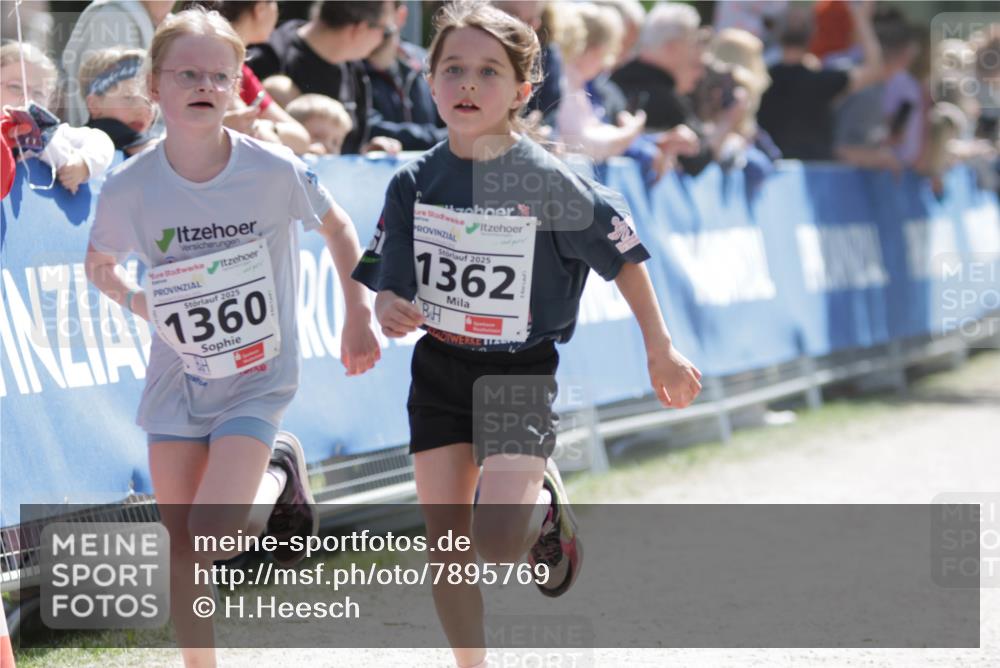 17.05.2025 - Störlauf H.Heesch http://msf.ph/oto/7895769 17.05.2025 14:48:31 Ziel 2025, 1360, 2025, 1362 meine-sportfotos.de
