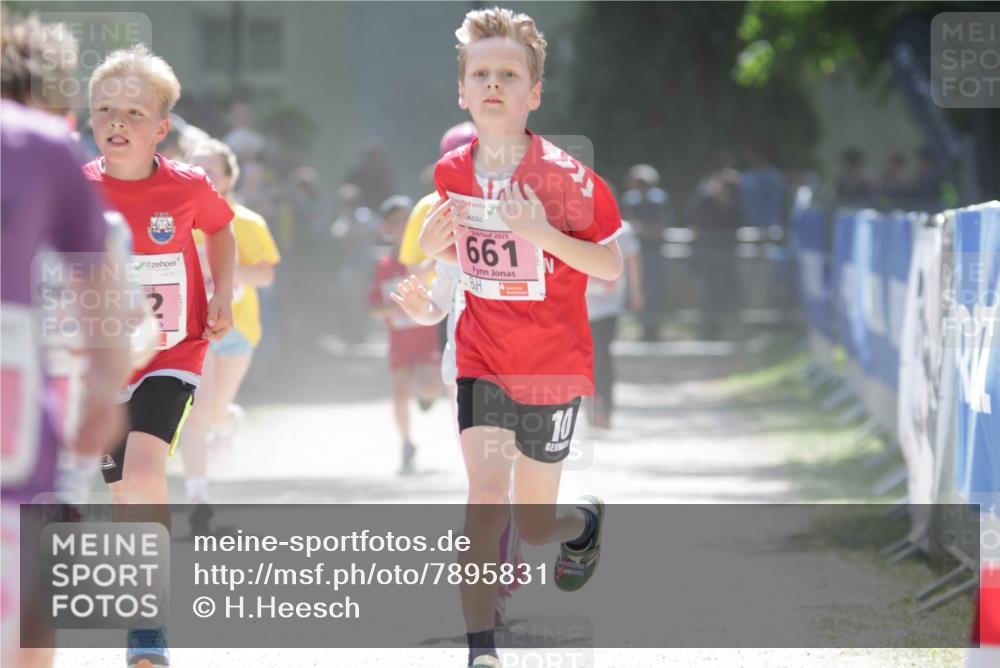 17.05.2025 - Störlauf H.Heesch http://msf.ph/oto/7895831 17.05.2025 13:57:44 Ziel 2025, 661, 2025, 10 meine-sportfotos.de