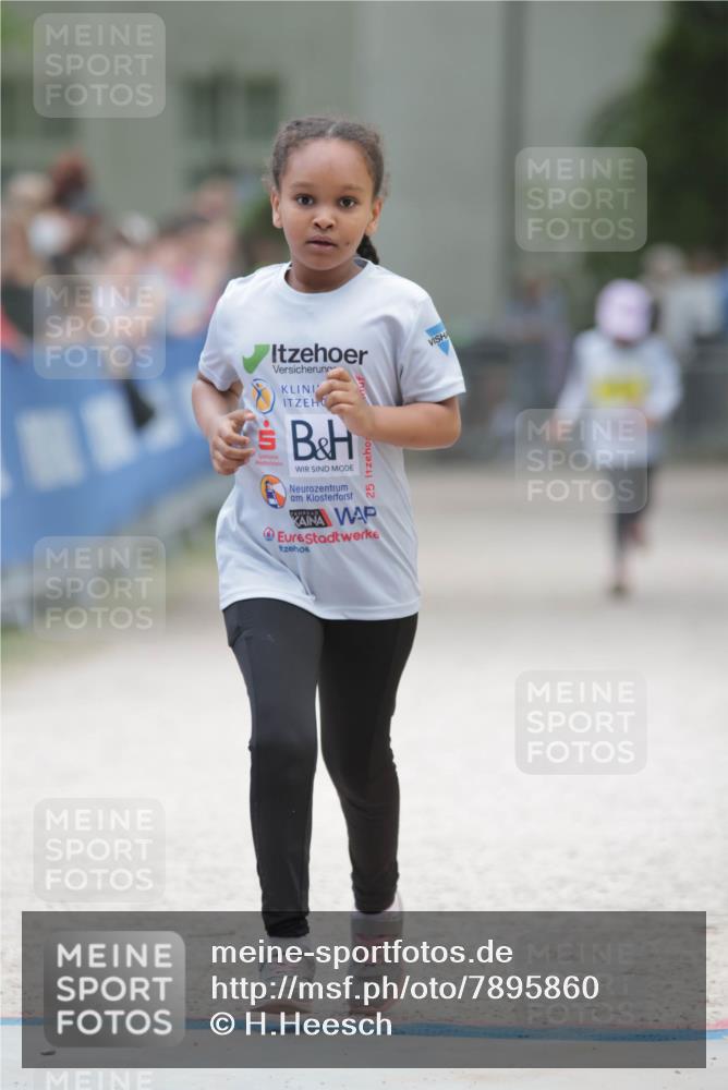 17.05.2025 - Störlauf H.Heesch http://msf.ph/oto/7895860 17.05.2025 14:18:31 Ziel 25 meine-sportfotos.de