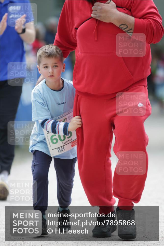 17.05.2025 - Störlauf H.Heesch http://msf.ph/oto/7895868 17.05.2025 13:18:42 Ziel 600 meine-sportfotos.de