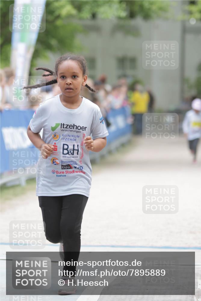 17.05.2025 - Störlauf H.Heesch http://msf.ph/oto/7895889 17.05.2025 14:18:32 Ziel  meine-sportfotos.de
