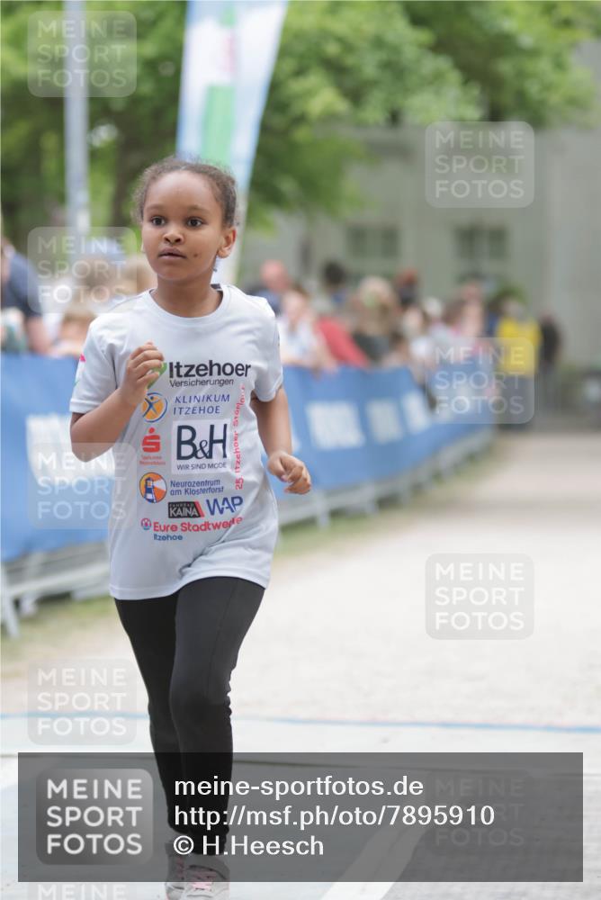 17.05.2025 - Störlauf H.Heesch http://msf.ph/oto/7895910 17.05.2025 14:18:32 Ziel  meine-sportfotos.de