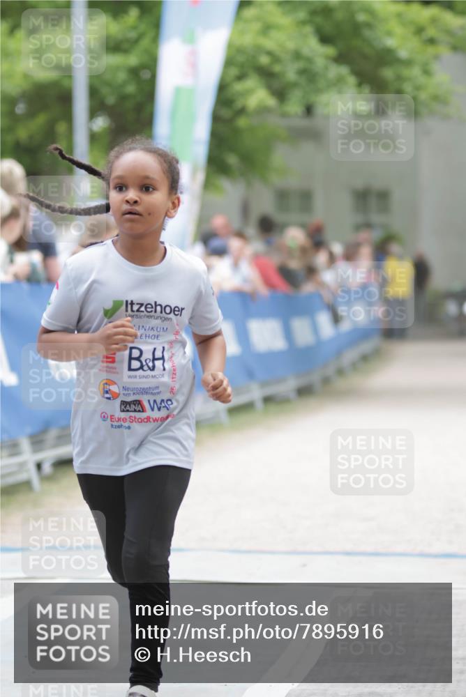 17.05.2025 - Störlauf H.Heesch http://msf.ph/oto/7895916 17.05.2025 14:18:32 Ziel  meine-sportfotos.de