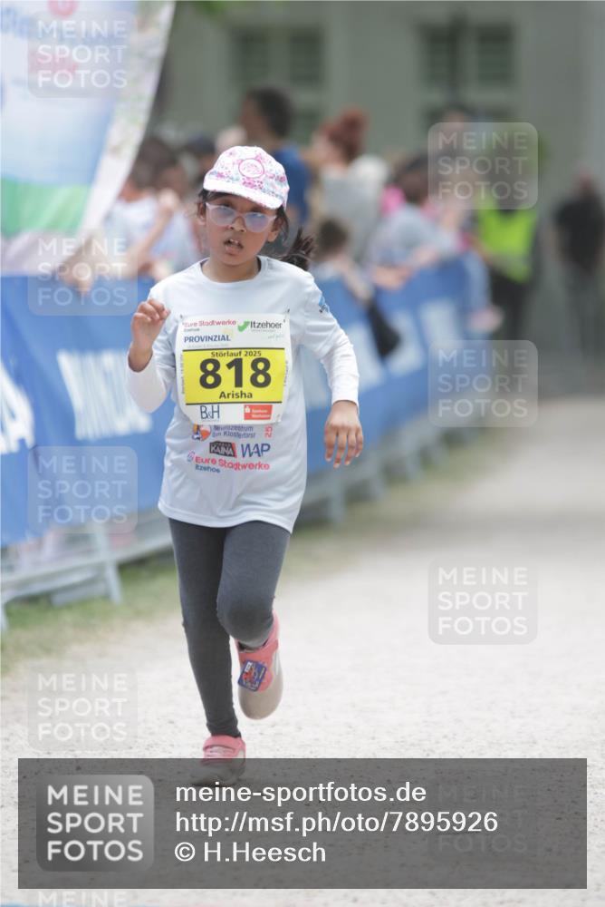 17.05.2025 - Störlauf H.Heesch http://msf.ph/oto/7895926 17.05.2025 14:18:37 Ziel 2025, 818, 5, 2 meine-sportfotos.de