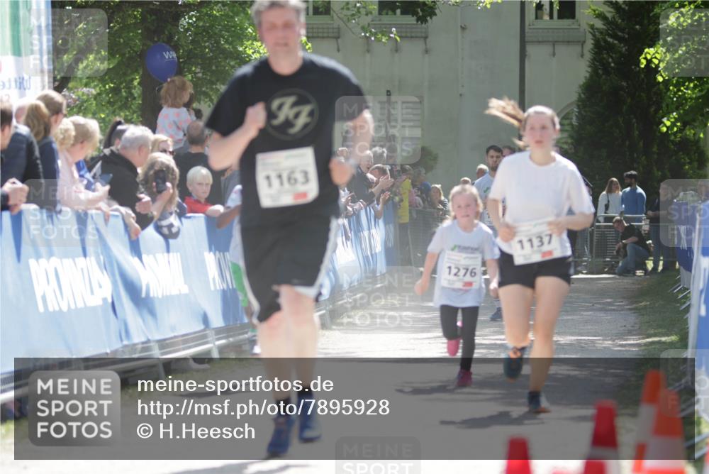 17.05.2025 - Störlauf H.Heesch http://msf.ph/oto/7895928 17.05.2025 14:49:00 Ziel 2, 1163, 1276, 1137 meine-sportfotos.de