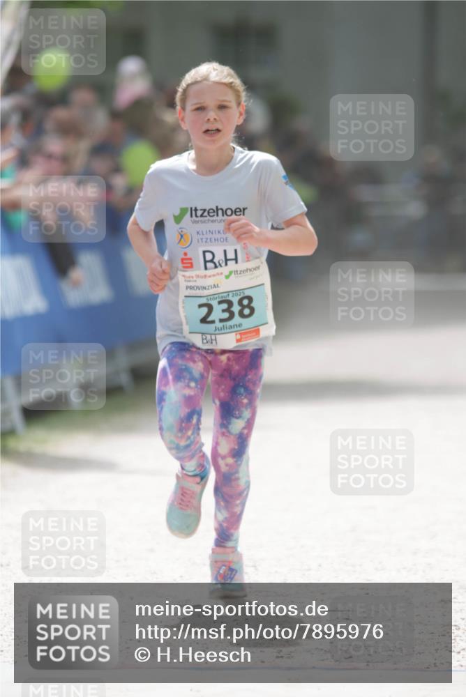 17.05.2025 - Störlauf H.Heesch http://msf.ph/oto/7895976 17.05.2025 13:39:38 Ziel 2025, 238 meine-sportfotos.de