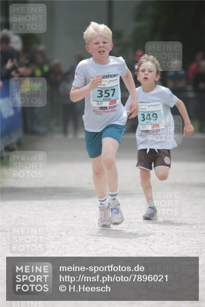 17.05.2025 - Störlauf H.Heesch http://msf.ph/oto/7896021 17.05.2025 13:39:52 Ziel 51, 2025, 357, 2025, 349 meine-sportfotos.de