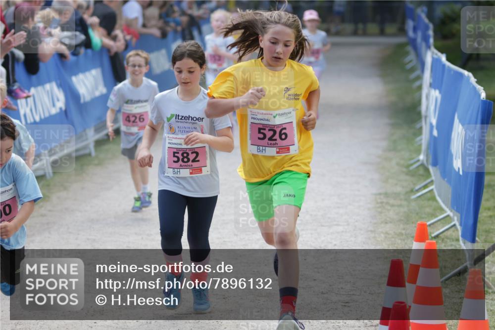 17.05.2025 - Störlauf H.Heesch http://msf.ph/oto/7896132 17.05.2025 13:59:03 Ziel 00, 426, 2025, 582, 2025, 526 meine-sportfotos.de