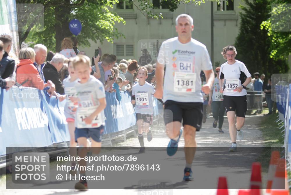 17.05.2025 - Störlauf H.Heesch http://msf.ph/oto/7896143 17.05.2025 14:49:40 Ziel 1301, 1, 2, 10, 1381, 1052, 1086 meine-sportfotos.de