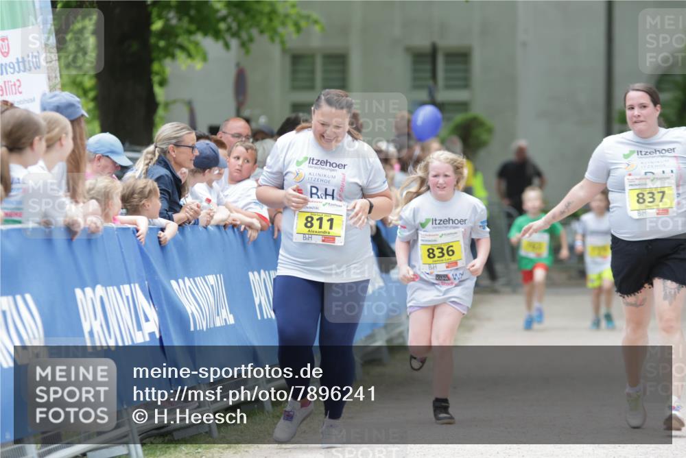 17.05.2025 - Störlauf H.Heesch http://msf.ph/oto/7896241 17.05.2025 14:19:44 Ziel 2, 811, 836, 837 meine-sportfotos.de