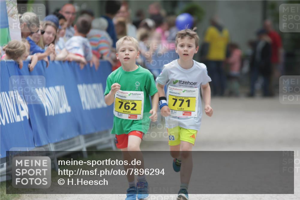 17.05.2025 - Störlauf H.Heesch http://msf.ph/oto/7896294 17.05.2025 14:19:51 Ziel 2025, 762, 2025, 771 meine-sportfotos.de