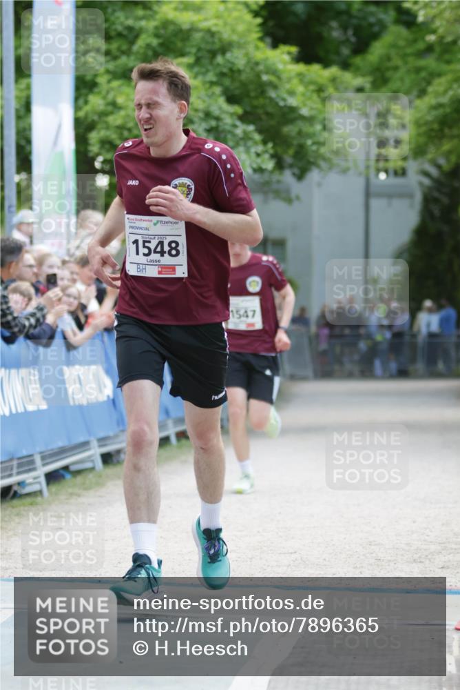 17.05.2025 - Störlauf H.Heesch http://msf.ph/oto/7896365 17.05.2025 14:36:24 Ziel 2025, 1548, 1547 meine-sportfotos.de