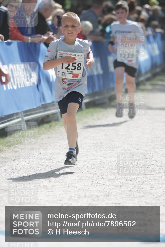 17.05.2025 - Störlauf H.Heesch http://msf.ph/oto/7896562 17.05.2025 14:50:49 Ziel 2025, 1258, 1239 meine-sportfotos.de