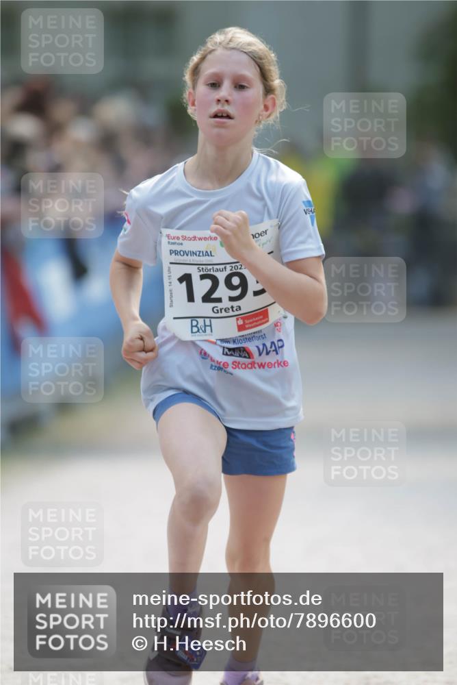 17.05.2025 - Störlauf H.Heesch http://msf.ph/oto/7896600 17.05.2025 14:38:27 Ziel 14, 15, 202, 129 meine-sportfotos.de