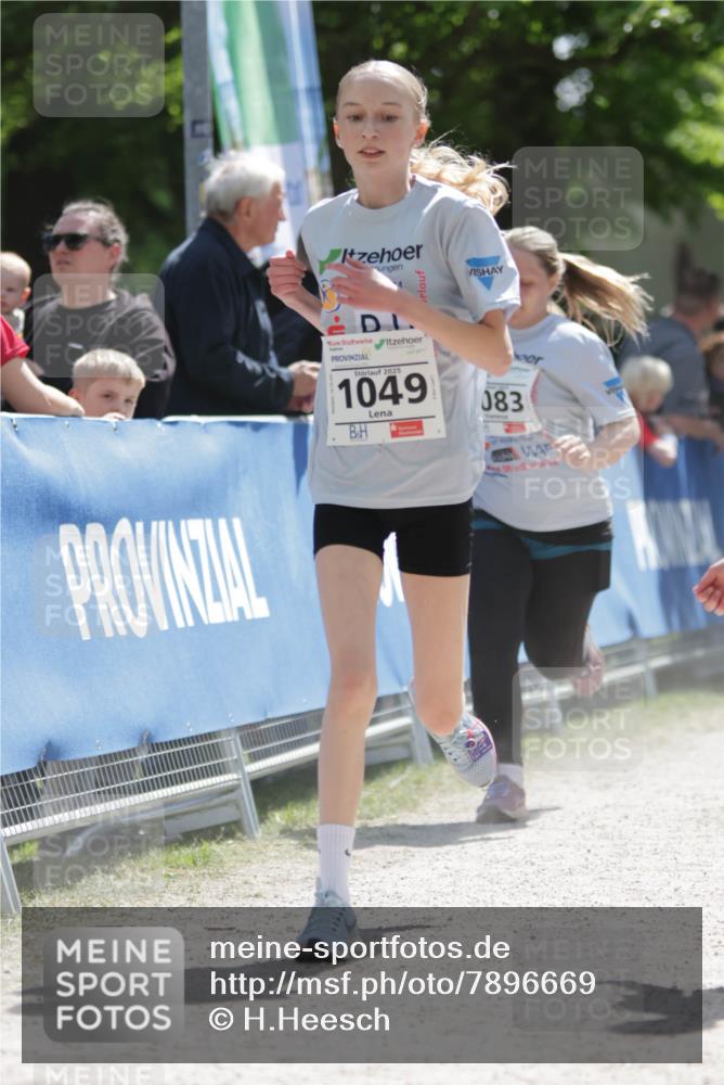 17.05.2025 - Störlauf H.Heesch http://msf.ph/oto/7896669 17.05.2025 14:51:09 Ziel 2025, 1049, 083 meine-sportfotos.de