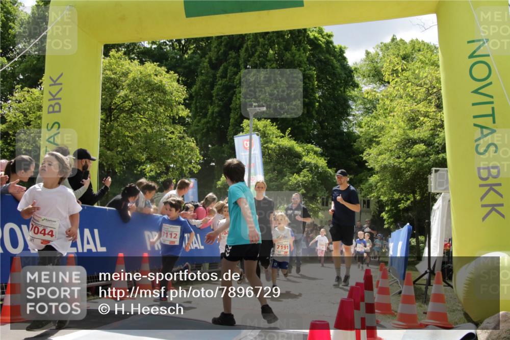 17.05.2025 - Störlauf H.Heesch http://msf.ph/oto/7896729 17.05.2025 13:02:05 Ziel 7044, 7112, 7191 meine-sportfotos.de