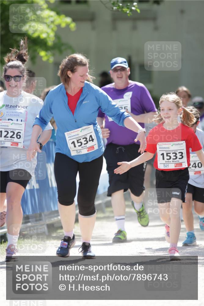 17.05.2025 - Störlauf H.Heesch http://msf.ph/oto/7896743 17.05.2025 14:51:24 Ziel 2025, 1226, 5, 2025, 1534, 35, 2025, 1533, 240 meine-sportfotos.de