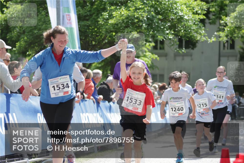 17.05.2025 - Störlauf H.Heesch http://msf.ph/oto/7896755 17.05.2025 14:51:27 Ziel 1534, 1533, 1240, 1215, 141 meine-sportfotos.de